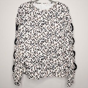 AMP Leopard Print Sweatshirt – Lace-Up Sleeve Detail – Large